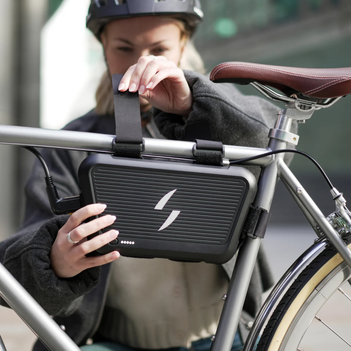 Swytch GO eBike Kit that turns your bike into an eBike