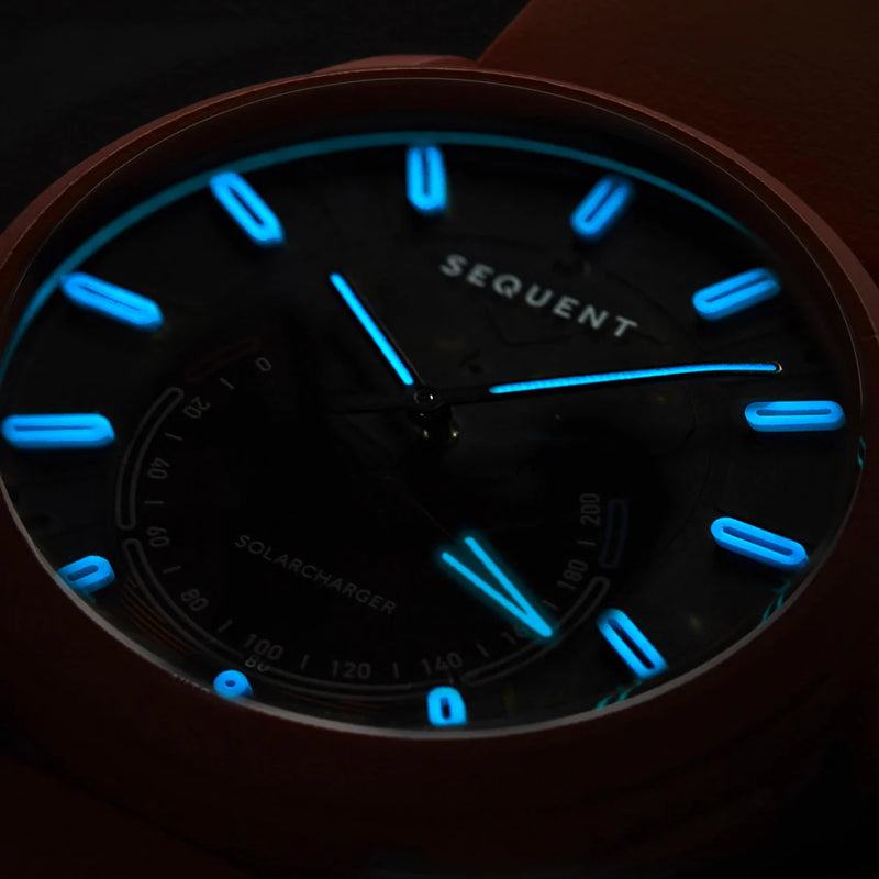 Sequent SolarCharger SmartWatch Portable Charger 